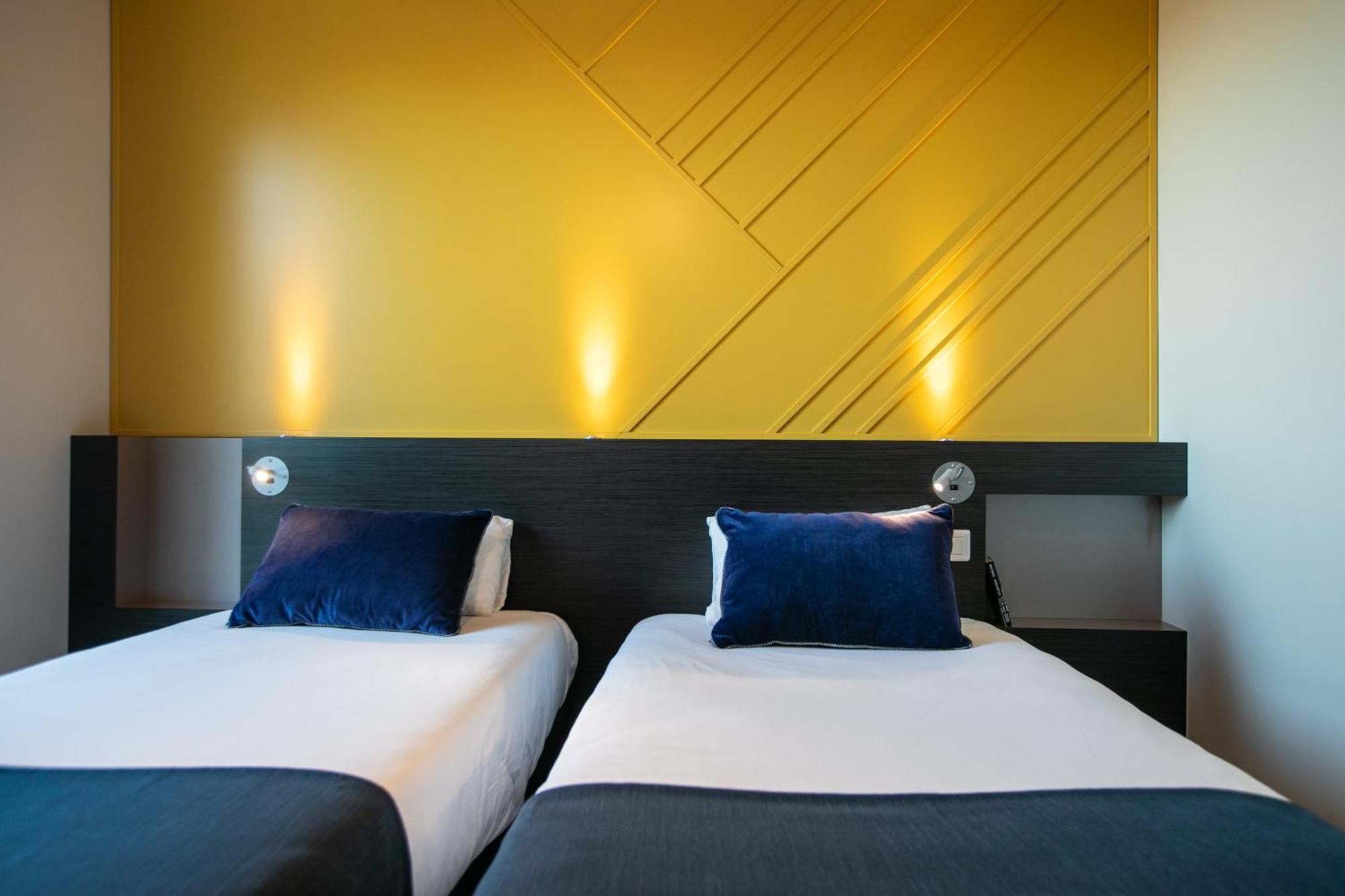 The Originals Boutique Hotel Restaurant Saint James, Montaigu-Vendee Exterior foto